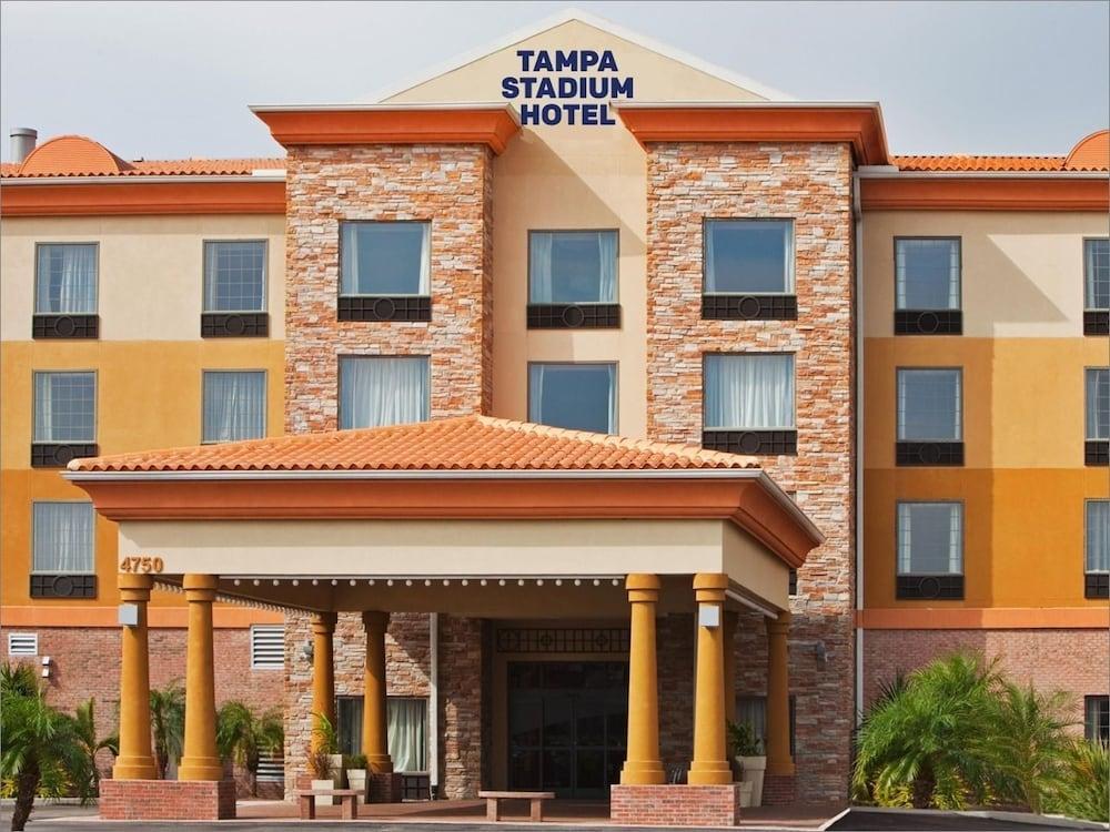 Country Inn & Suites By Radisson, Rj Stadium - Tampa Airport East Exterior photo