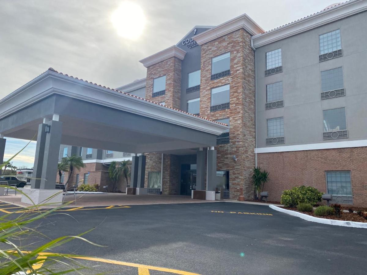 Country Inn & Suites By Radisson, Rj Stadium - Tampa Airport East Exterior photo