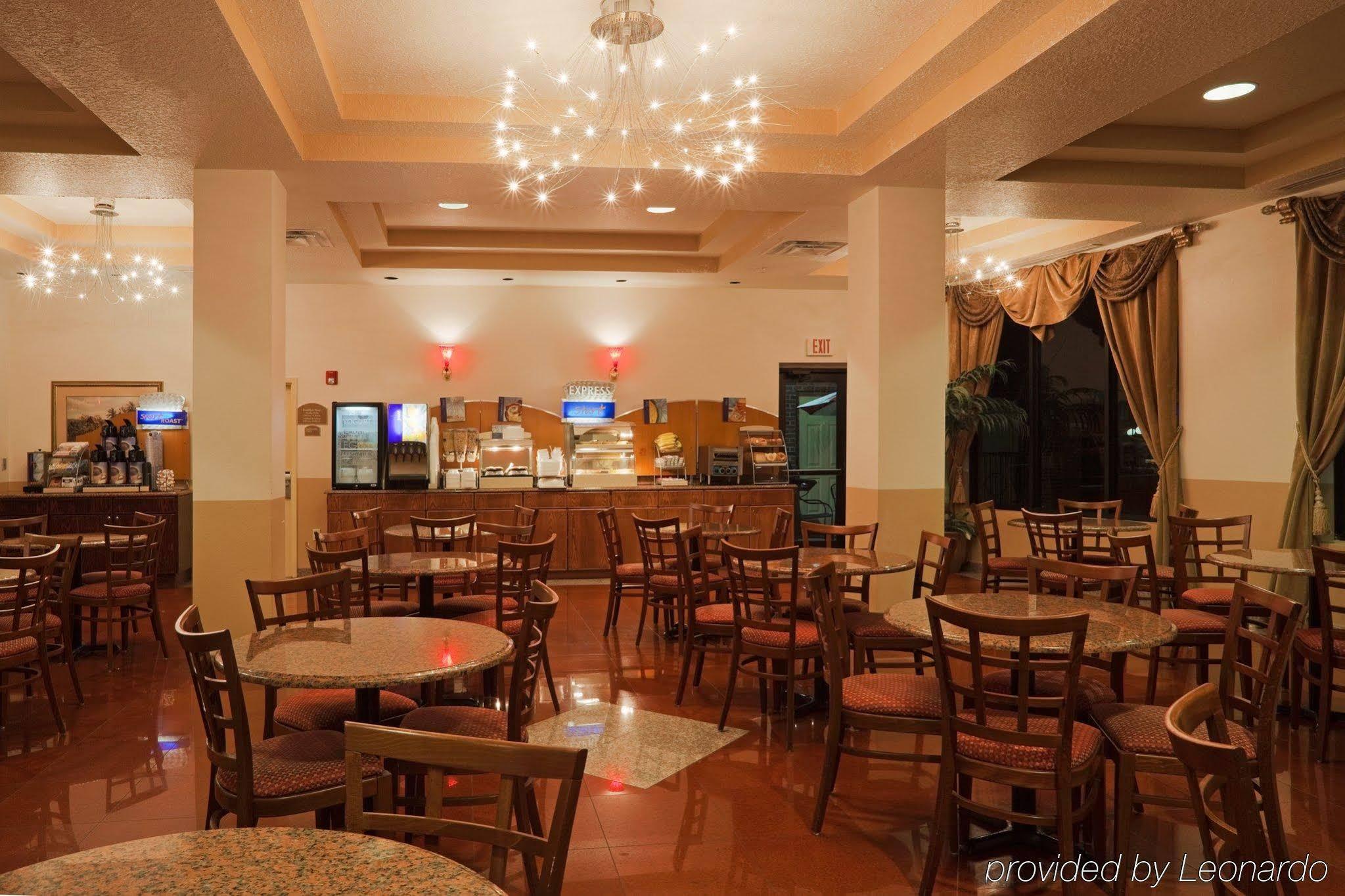 Country Inn & Suites By Radisson, Rj Stadium - Tampa Airport East Exterior photo